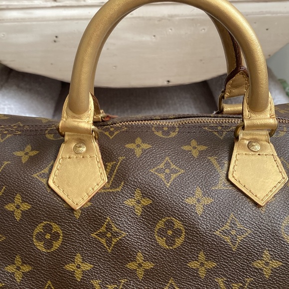 Authentic Vintage Louis Vuitton 35 Speedy - Picture 2 of 15